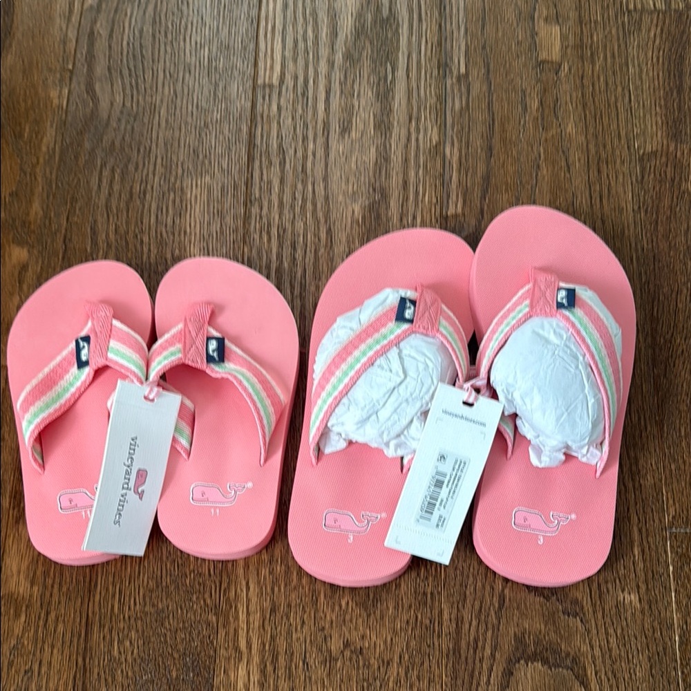NWT Vineyard Vines Pink and Green Sandals